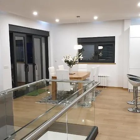 Luxury And Designed Penthouse Bricks 1 With 2 Balcony Apartamento Saraievo